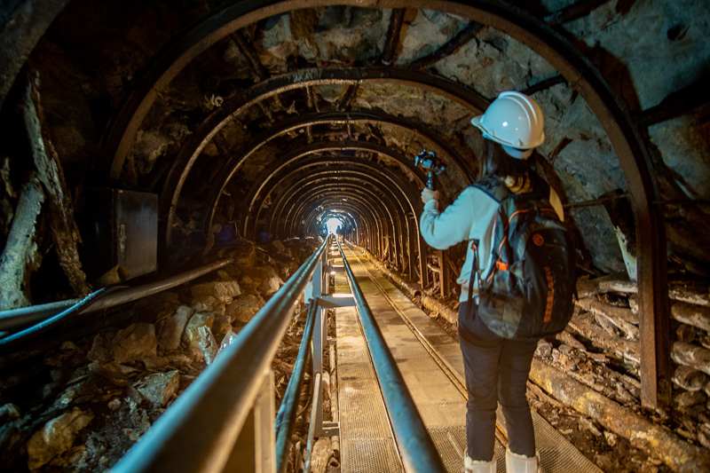Jinguashi Gold Museum's Benshan No.5 Tunnel allows visitors visit an old narrow gold mine.