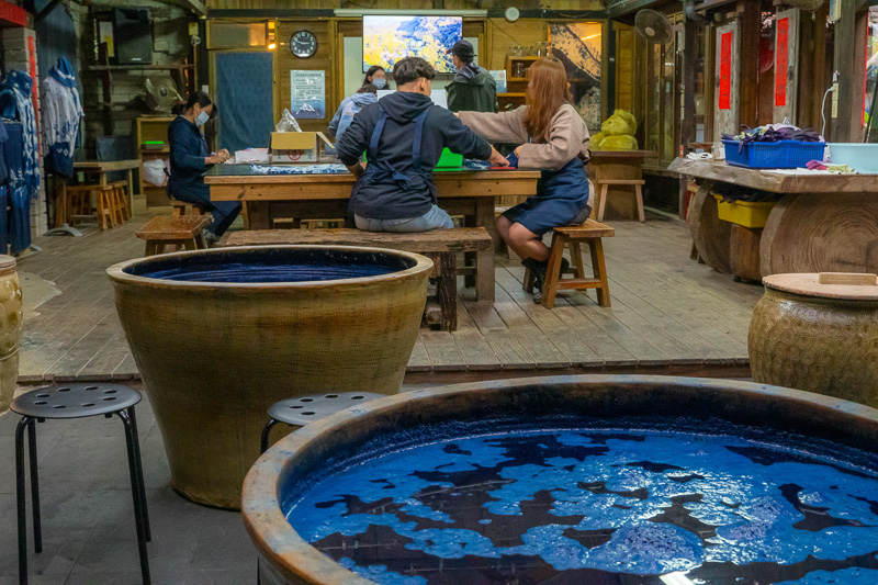 The layout of the indigo workshop is casual and the atmosphere easygoing.